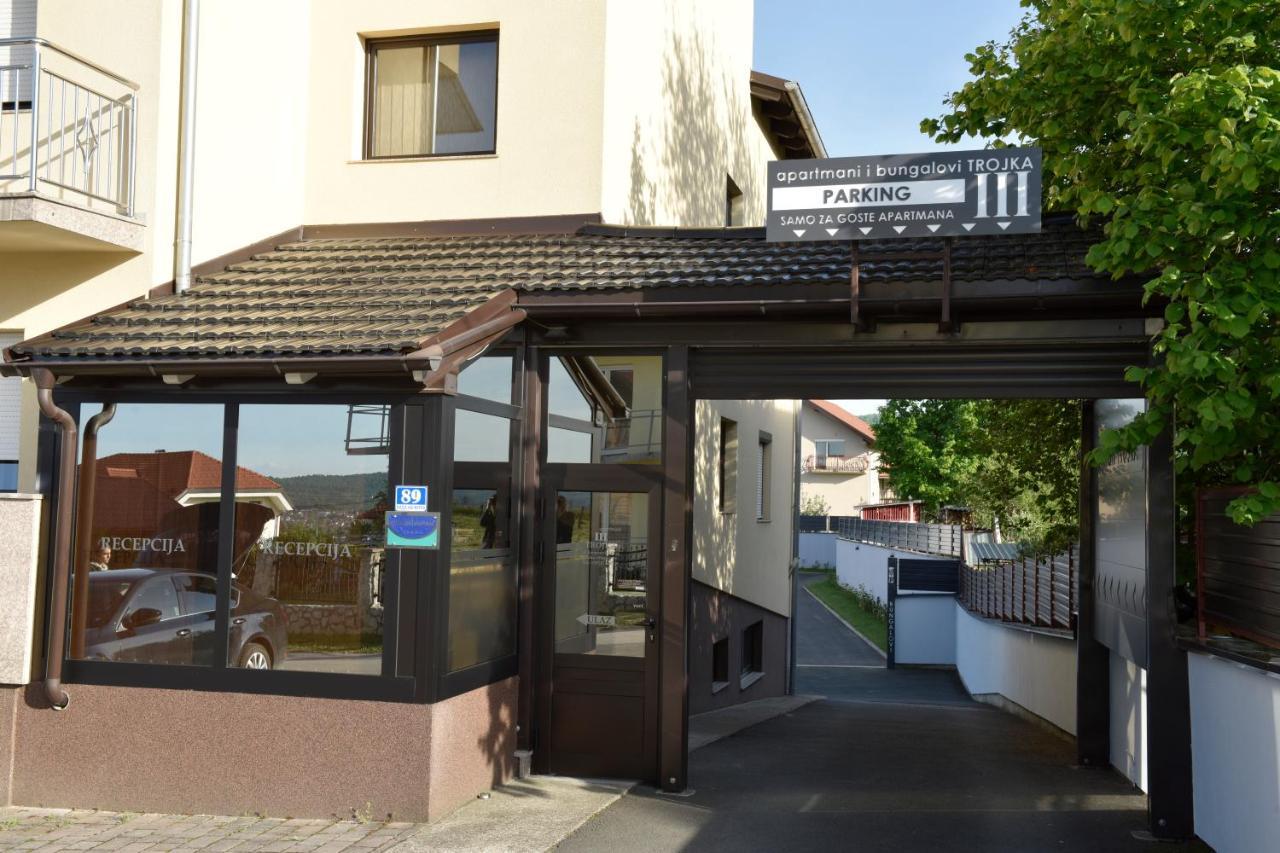 Apartmani I Bungalovi Trojka Banja Luka Extérieur photo