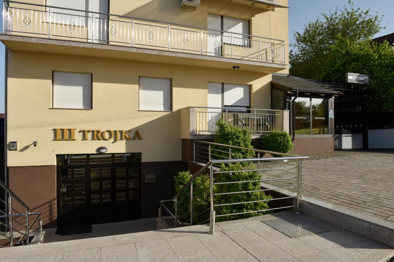 Apartmani I Bungalovi Trojka Banja Luka Extérieur photo