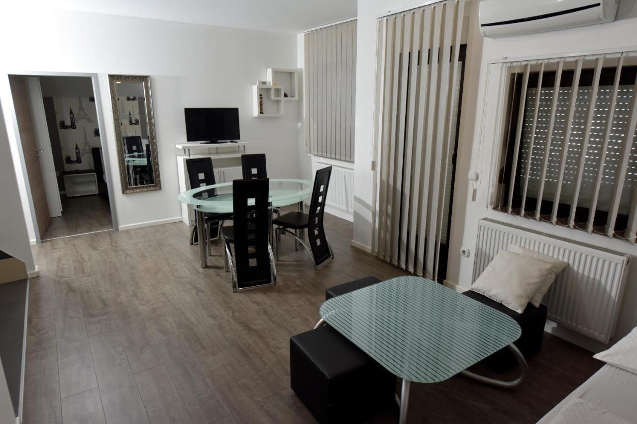 Apartmani I Bungalovi Trojka Banja Luka Extérieur photo